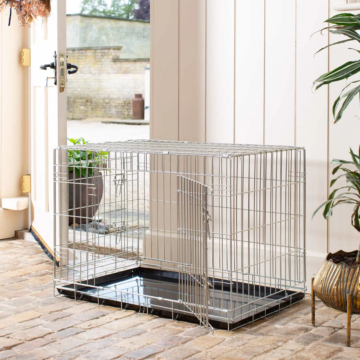 Heavy Duty Deluxe Dog Crate in Silver by Lords & Labradors