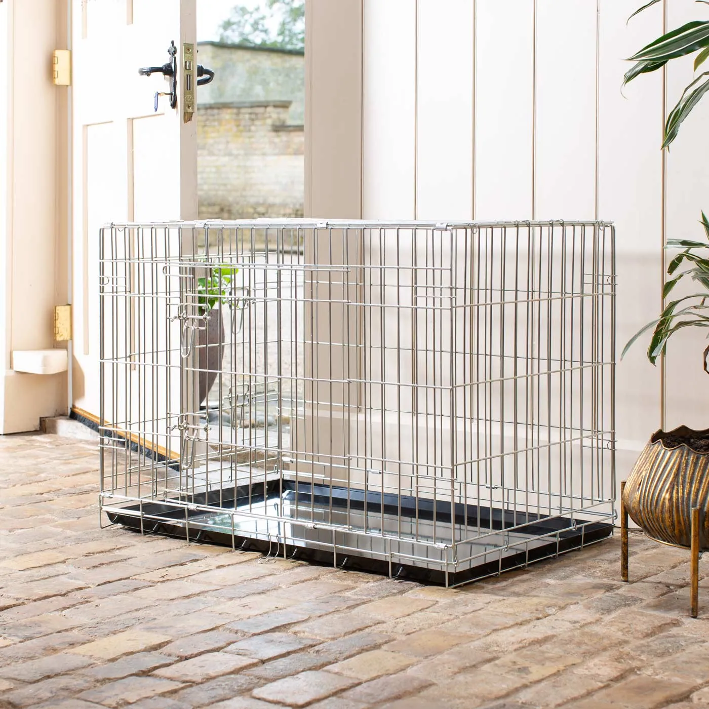 Heavy Duty Deluxe Dog Crate in Silver by Lords & Labradors