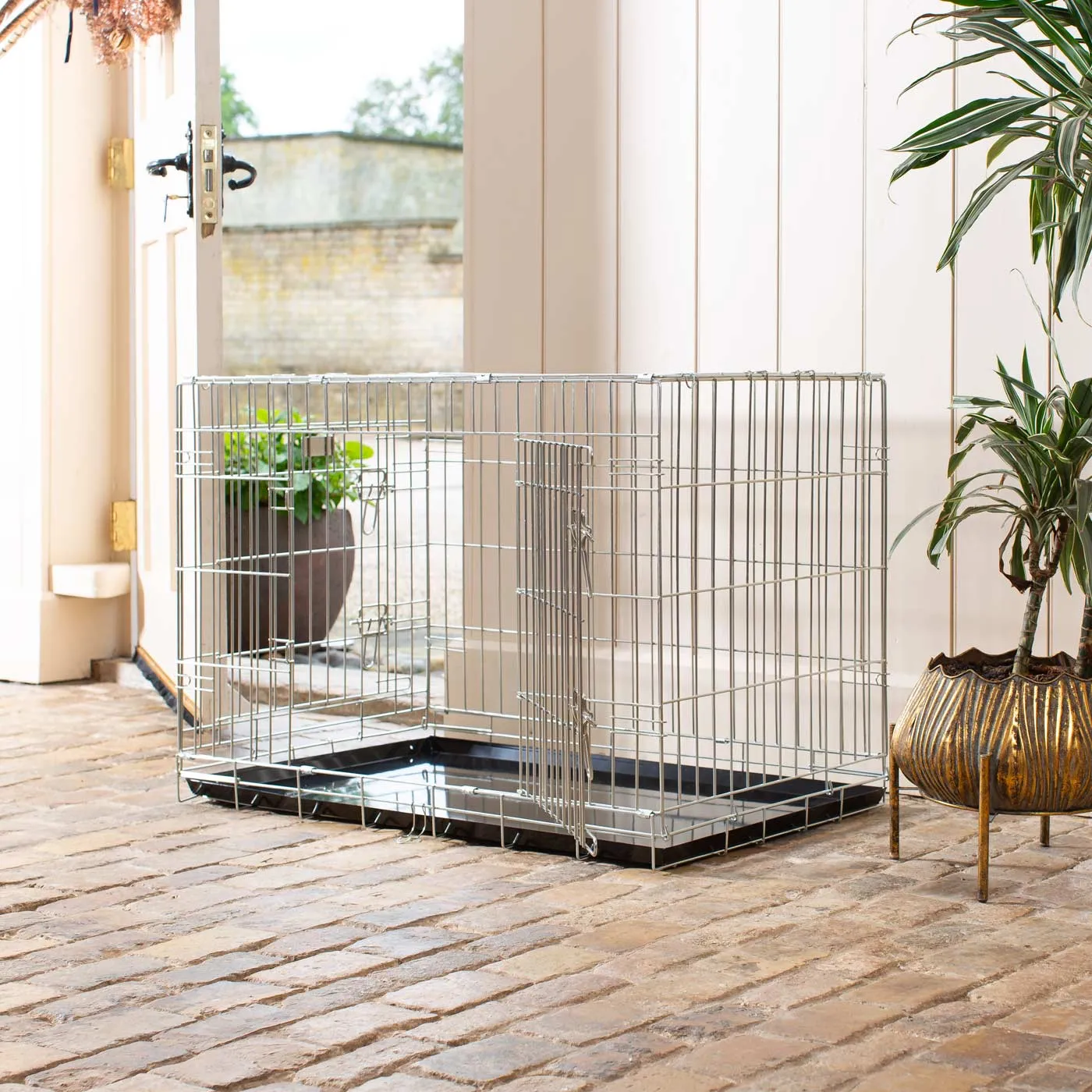 Heavy Duty Deluxe Dog Crate in Silver by Lords & Labradors
