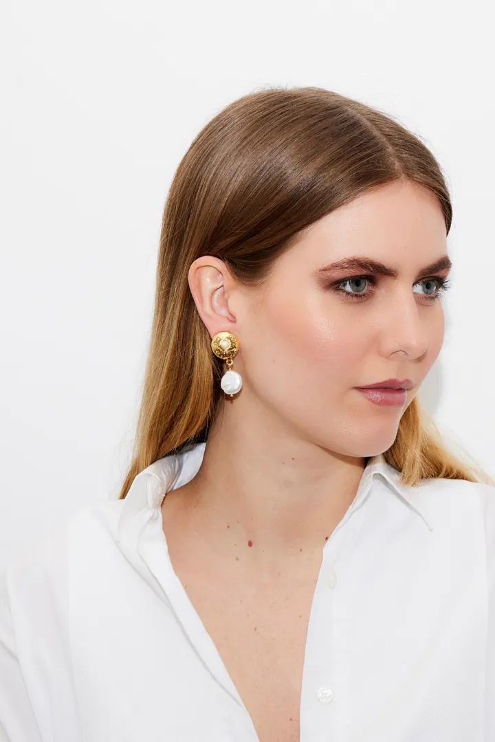 Venus Diane Earring in Pearl